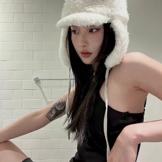 抓着彩虹的男人